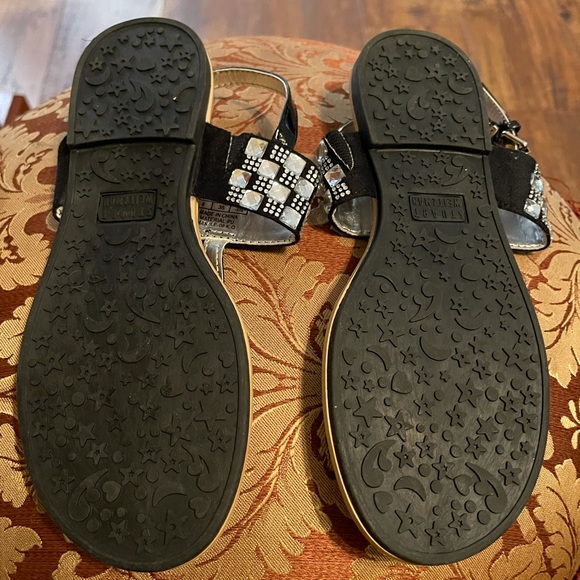 Stuart Weitzman Silver Jeweled Thongs (Girls) - 4 - Picture 10 of 13